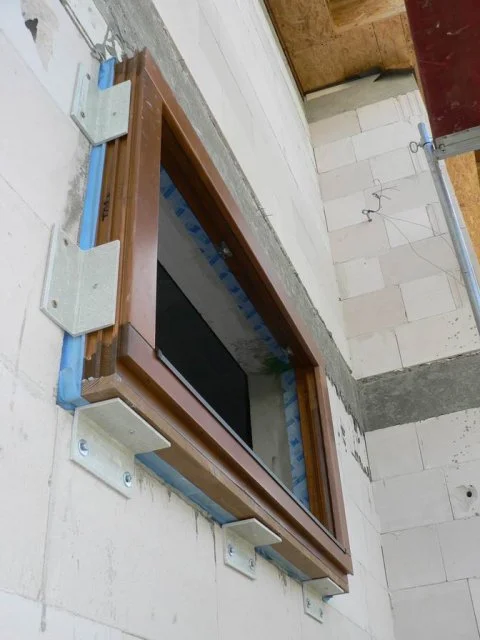 Predsadená montáž okien